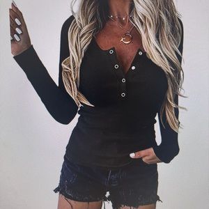 Long sleeve ribbed black shirt